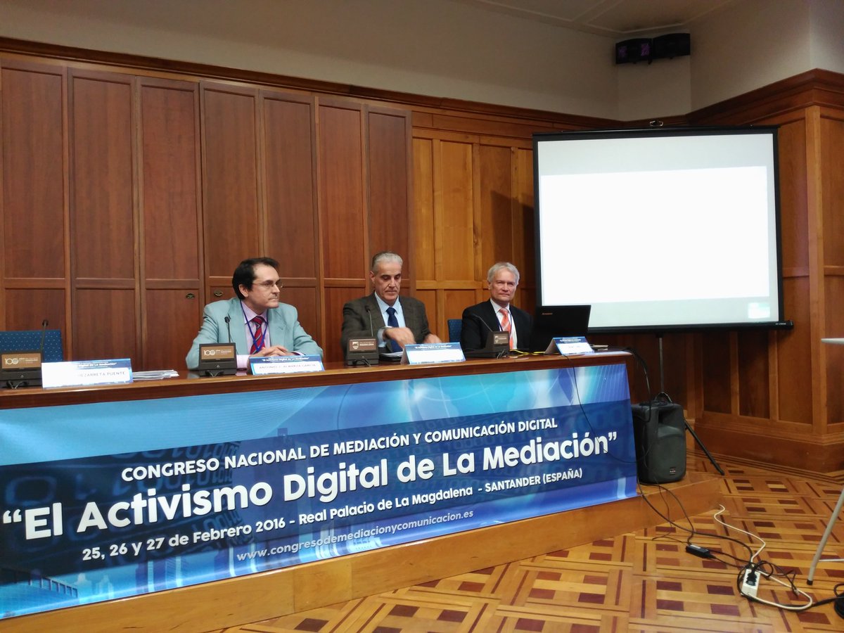 antonio j. almarza en el I Congreso Nacional de Mediacion y Comunicacion Digital Santander